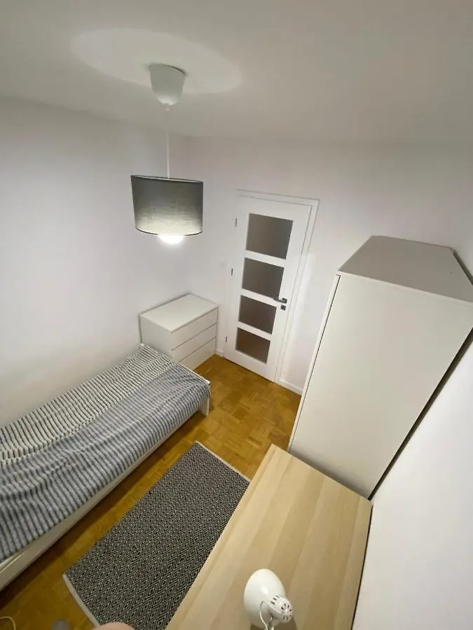 Pokoj Do Wynajmu Na Doby Apartment Warsaw Poland