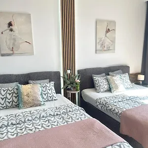 Exclusive Smolna Apartman